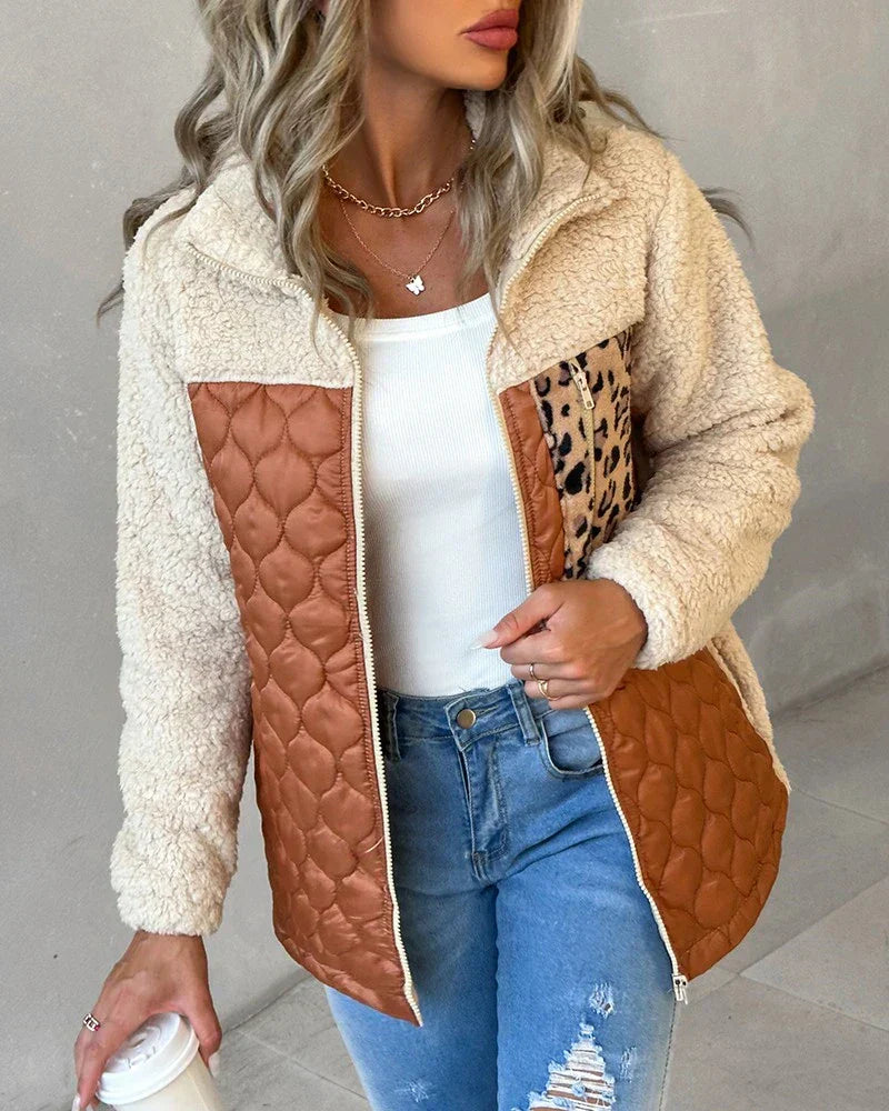 Street-Wave Reversible Fleece Jacket For Women With Subtle Animal Motifs For Cozy All Day Warmth