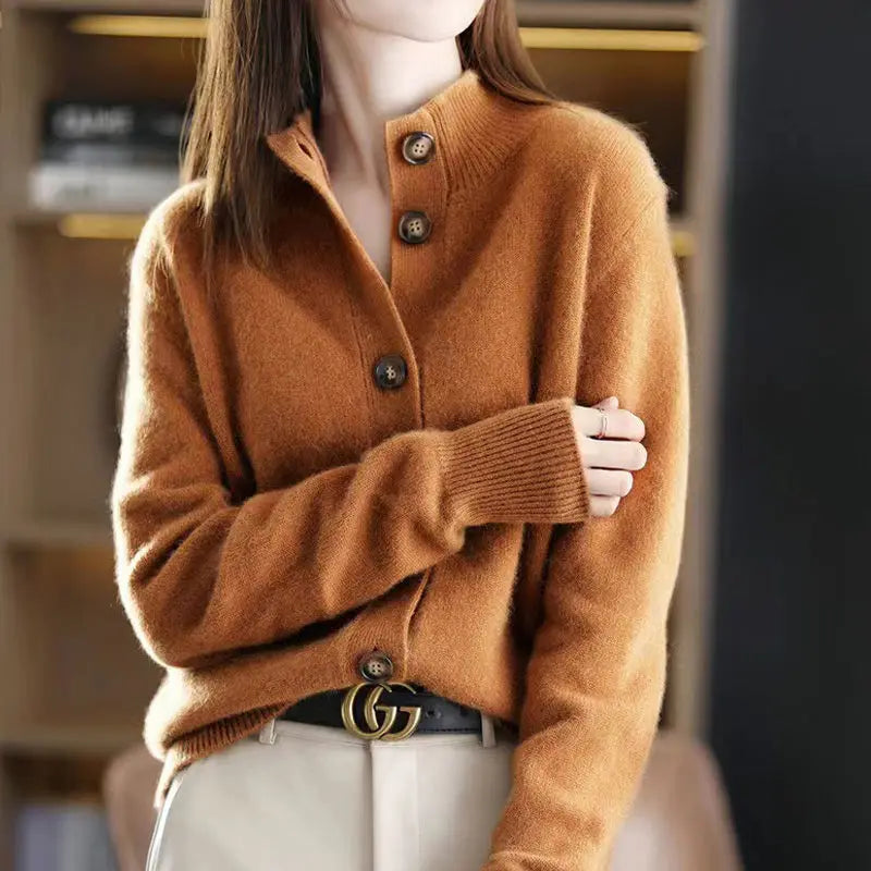 Street-Wave Cardigan For Professionals - Soft Comfort, Modern Elegant Look, Everyday Office Essential