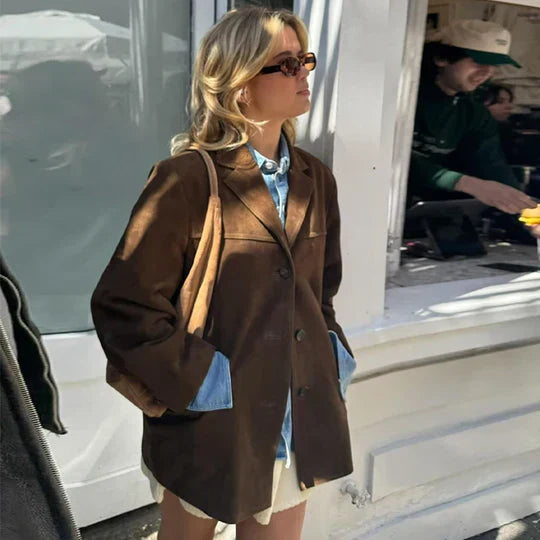 Street-wave Brown Retro Women's Jacket Timeless, Versatile with Classic Lapels, Button Front for Fashion Forward Women