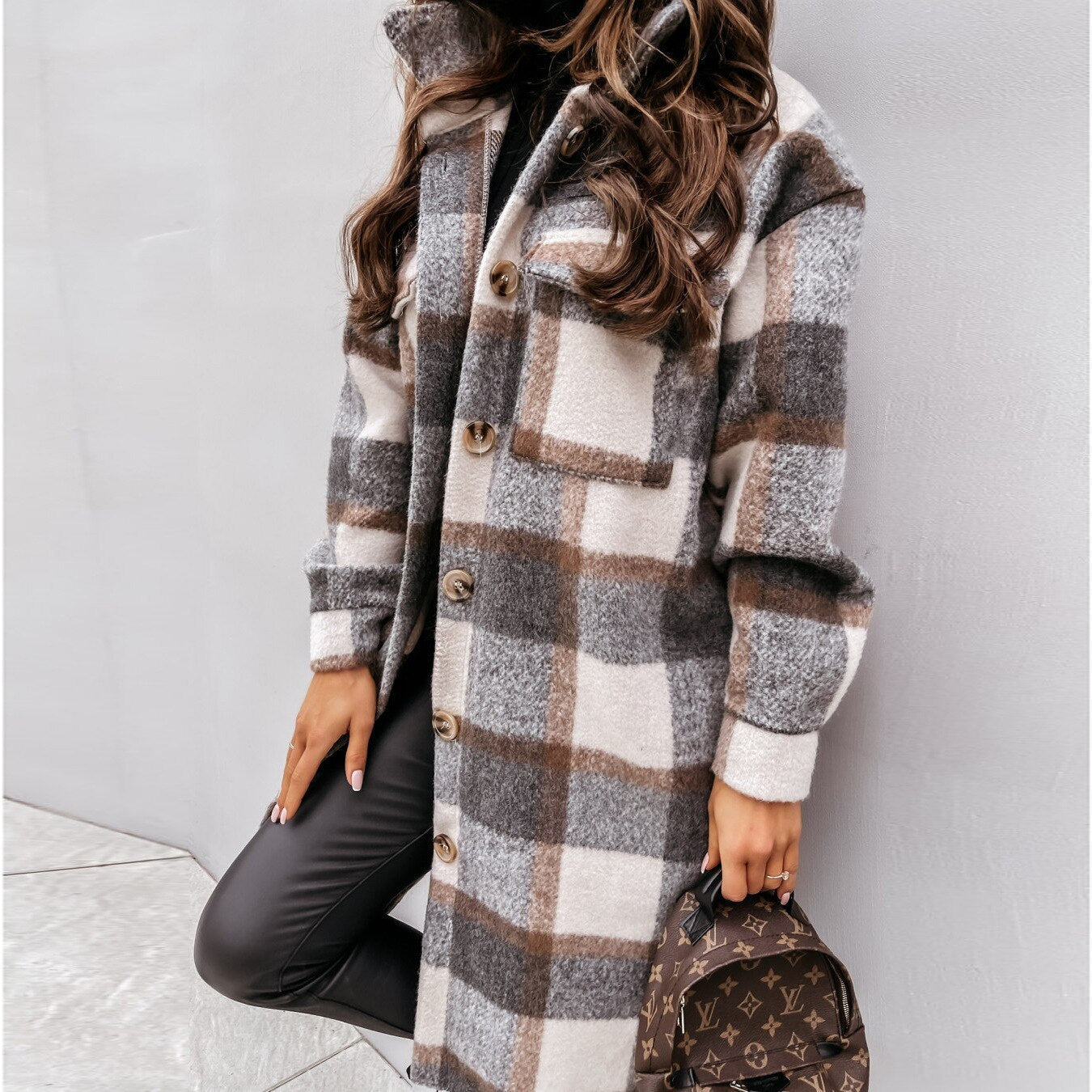 Street Wave Plaid Coat For Women Timeless Chic With Cozy Comfort And Functional Pockets