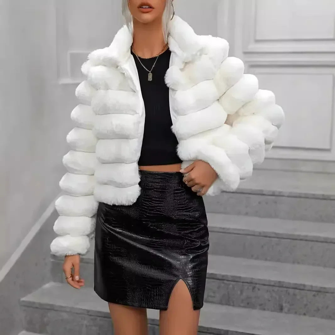 Ava Faux Fur Coat By Street-Wave For Unisex Cozy Warmth