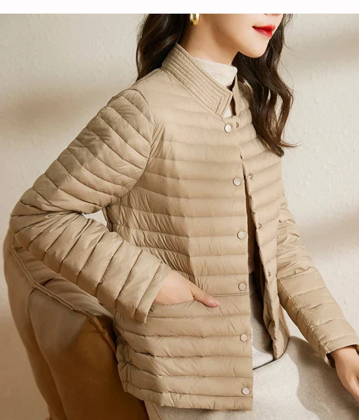 Street-wave Wonder Jacket for Women Warm Quilted Insulated Coat With Single Breasted Design Chic Everyday Outerwear