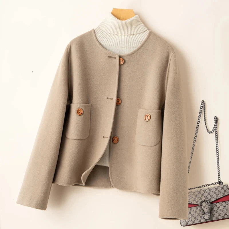 Street-wave Cropped Wool Coat For Women With Relaxed Silhouette And Large Pockets