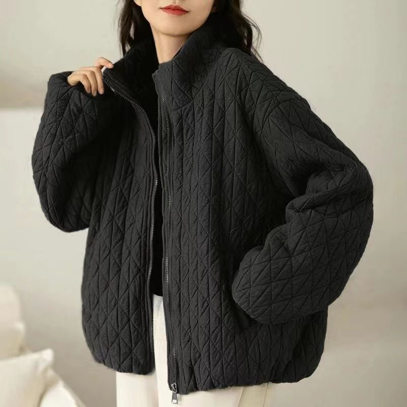 Street Wave Quilted Warm Jacket For Women With Soft Texture And Stylish Premium Materials