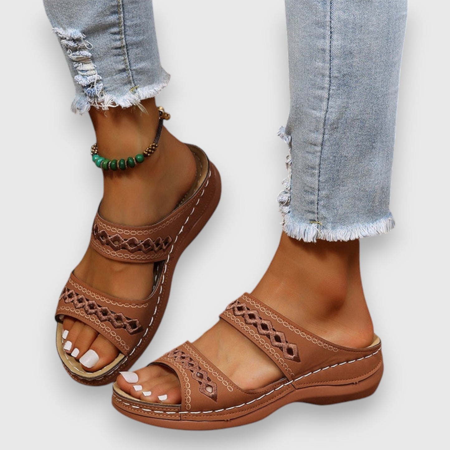 Women's Sandals with Wide Fit and Adjustable Straps