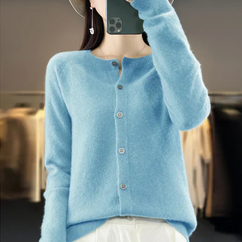 Women's Buttoned Cardigan with Classic Design and Versatile Style