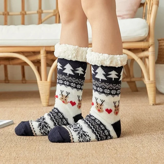 Street-wave Christmas Socks For Kids Warm Cozy Festive Santa Design With Plush Cuff
