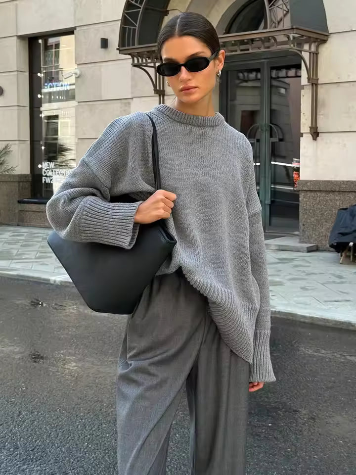 Street-wave Oversized Knit Sweater For Women With Crew Neck Cozy Comfort And Modern Chic
