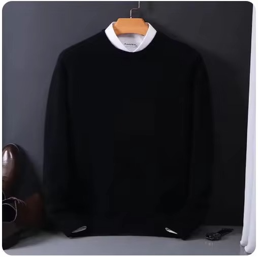 Street-Wave Classic Cashmere O-Neck Navy Men's Sweater Knit Pullover for Soft Warmth and Refined Comfort