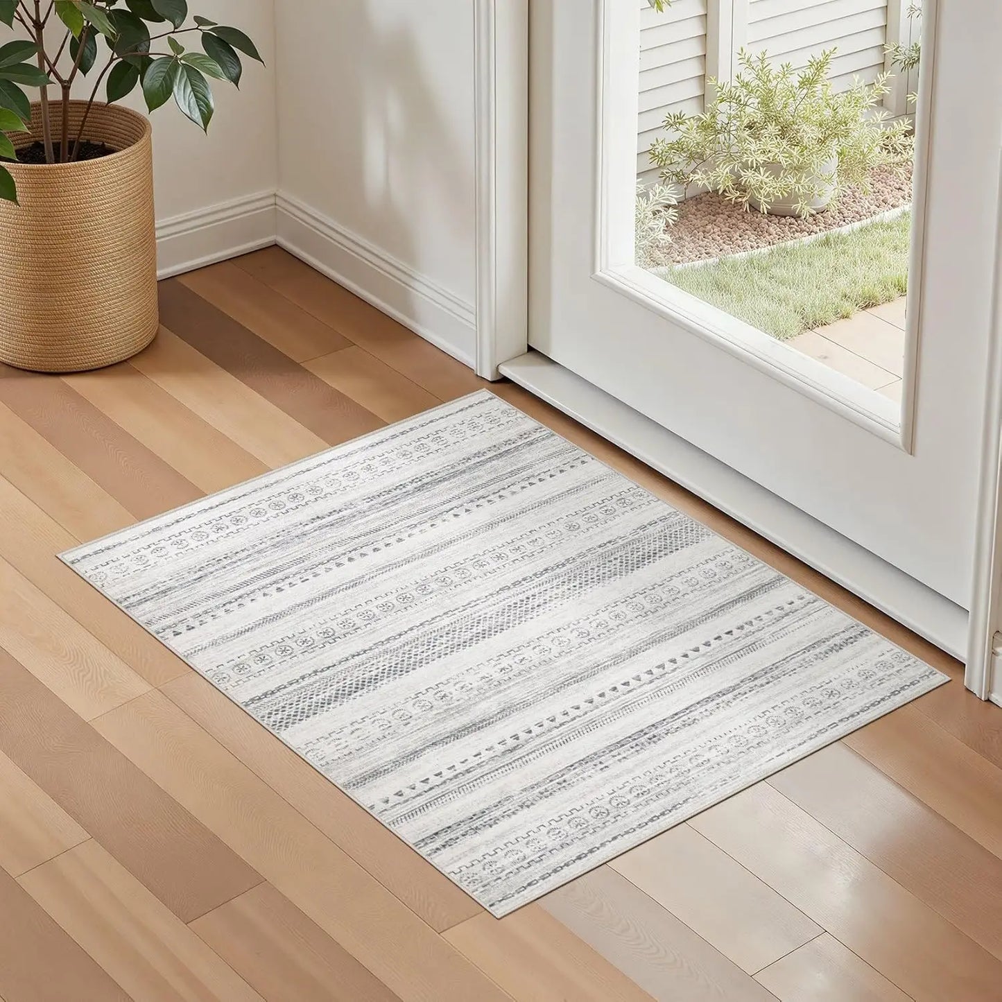 Eprolo Washable Boho Farmhouse Moroccan Geometric Indoor Carpet For Bedrooms