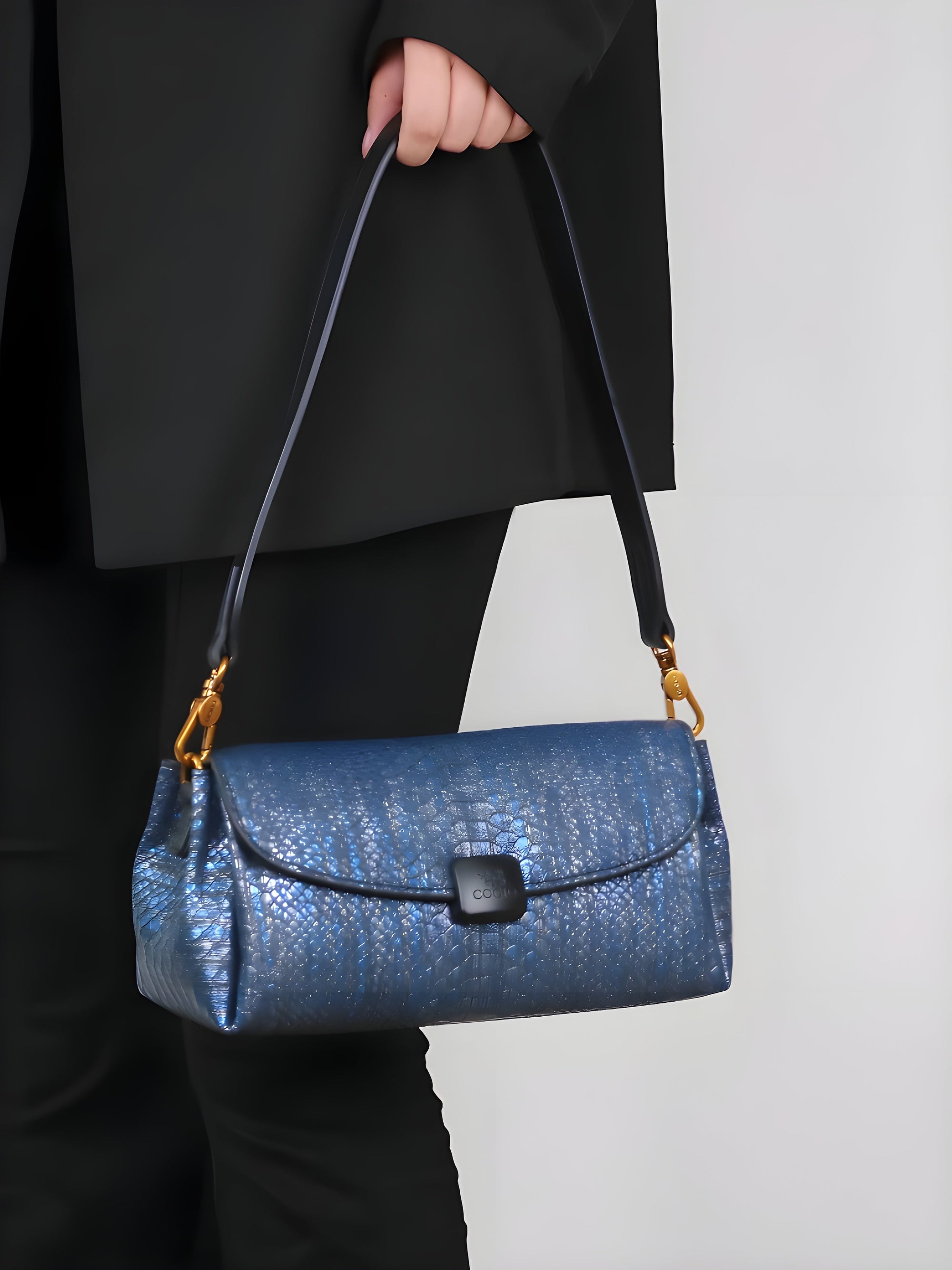 Embossed Snake-Print Shoulder Bag - Street-Wave