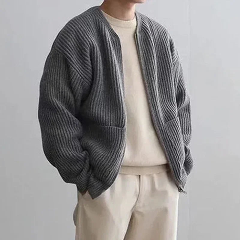 Street-Wave Streamlined Knit Coat For Men With Zipper Closure Side Pockets Year Round Versatile Breathable Knit Outerwear