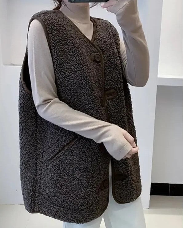 Street Wave Wool Vest Luxurious Shearling Look For Urban Fashion Lovers Warmth And Durability