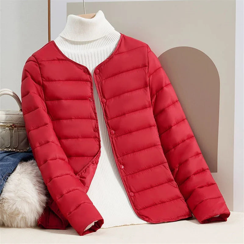 Street-wave Lightweight Down Jacket for Women Slim Fit Warmth Without Bulk Ideal for Transitional Weather Comfort