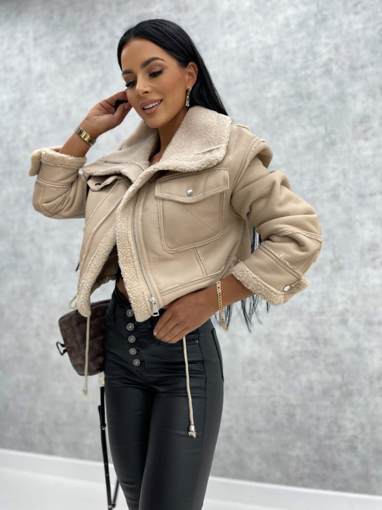 Street Wave Womens Retro Shearling Leather Jacket Warm Cozy Vintage Style For Fashion Forward Comfort
