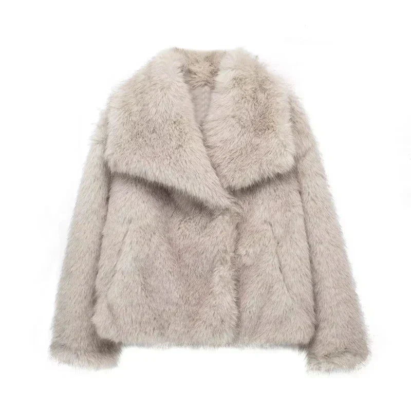 Street-wave Plush Winter Coat for Women Luxury Warmth and Cozy Comfort with Sustainable Design