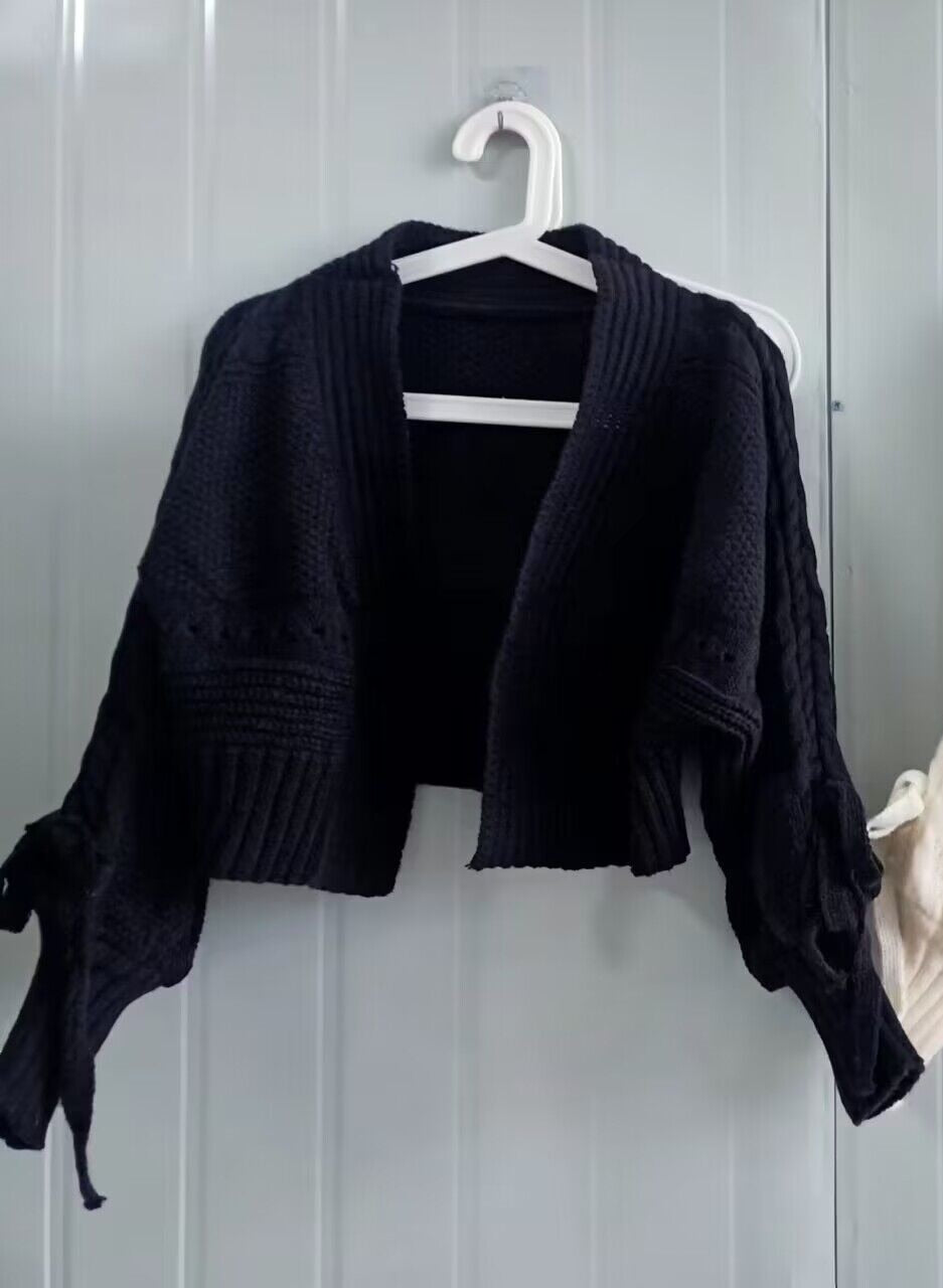 Street-wave Green Knit Cardigan With Back Lace-Up Detail For Fashion-Forward Women