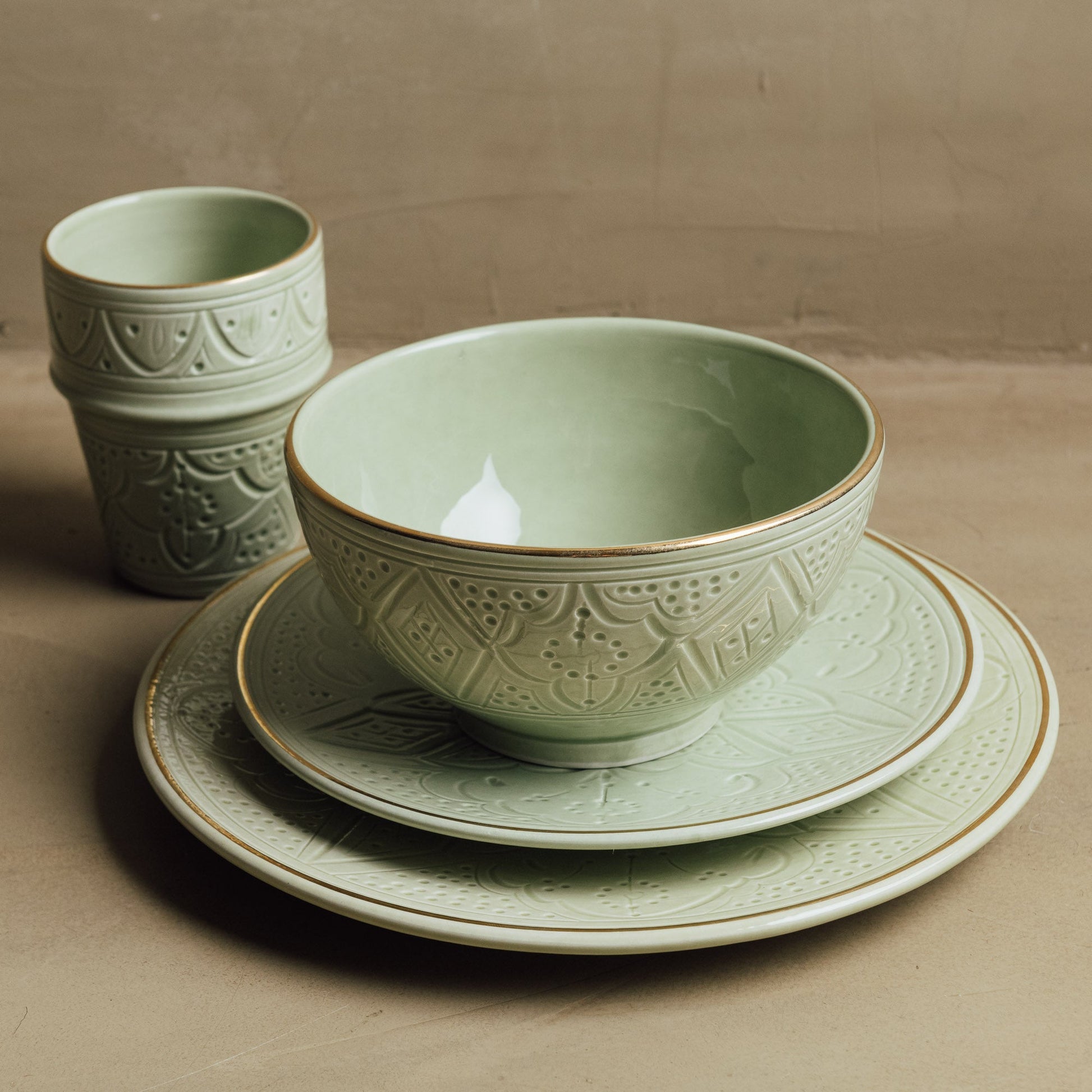Zagora Green - Moroccan Dinnerware Set Adorned with 12 Carat Gold Accents - Street-Wave