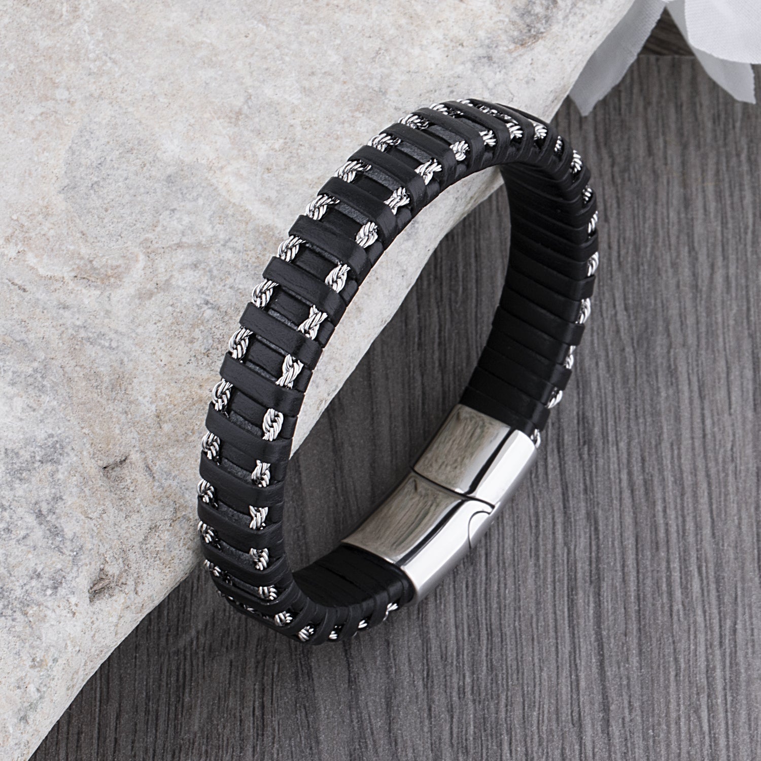 Edles schwarzes geflochtenes Lederarmband Dirk - Street-wave
