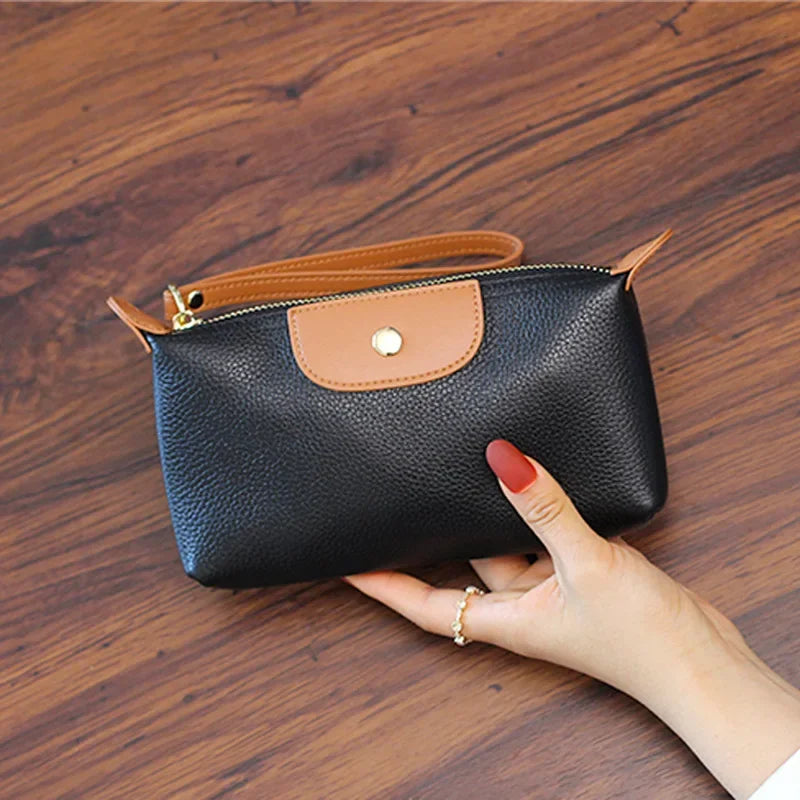 Street-Wave Anne Vegan Leather Wristlet Clutch for Women Zipper Closure Compact