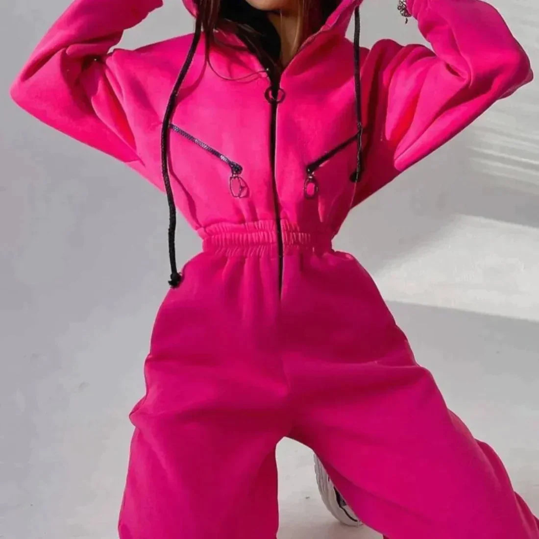 Street-wave Fleece-Lined Winter Jumpsuit For Confident Women Cozy One-Piece Tracksuit With Ultra Soft Comfort