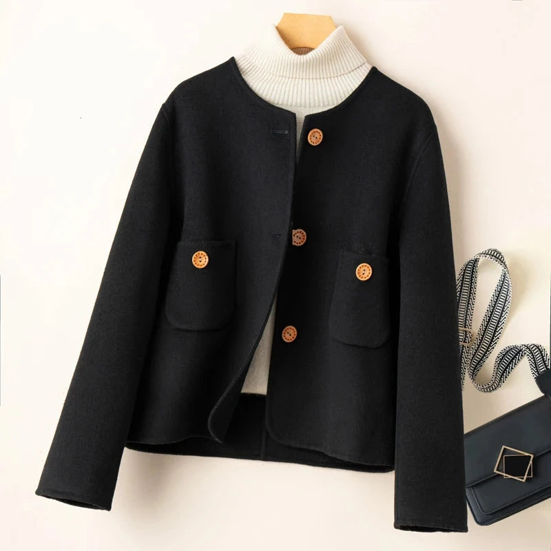 Street-wave Cropped Wool Coat For Women With Relaxed Silhouette And Large Pockets