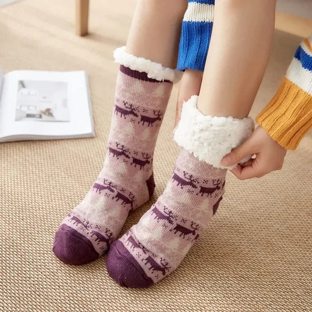 Street-wave Christmas Socks For Kids Warm Cozy Festive Santa Design With Plush Cuff