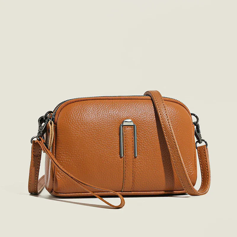 Women's Shoulder Bag with Structured Design and Versatile Style