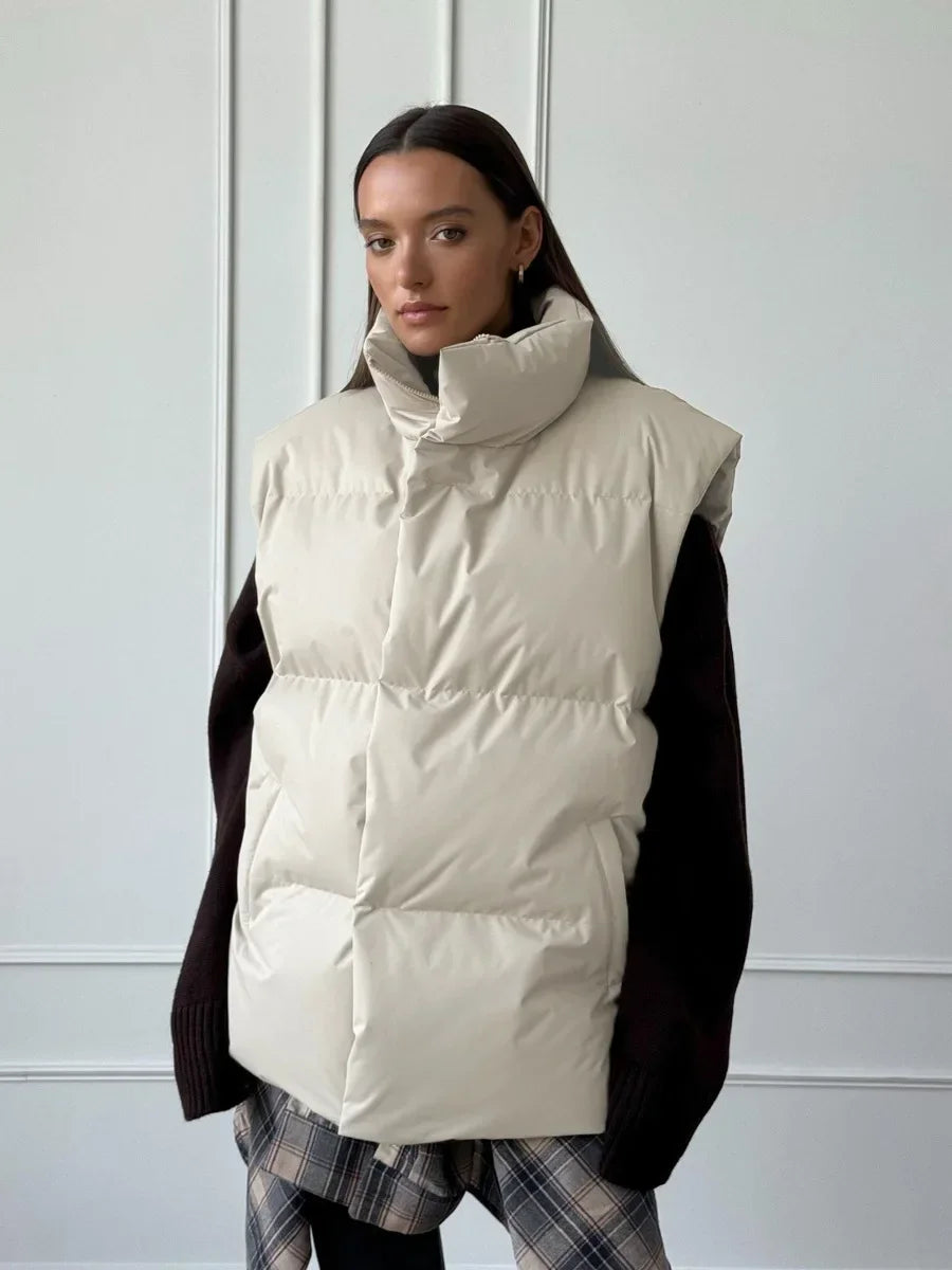Street-Wave Down Vest For Women, Lightweight Quilted Insulated Jacket With High Collar And Water-Repellent Finish