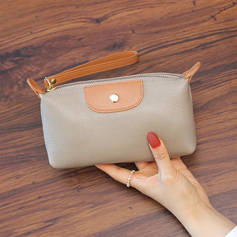 Street-Wave Anne Vegan Leather Wristlet Clutch for Women Zipper Closure Compact