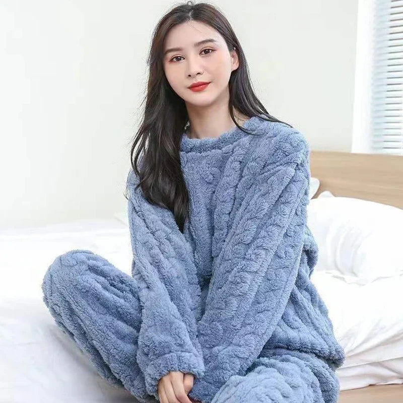 Street-Wave Abigail Women's Cozy Plush Winter Loungewear
