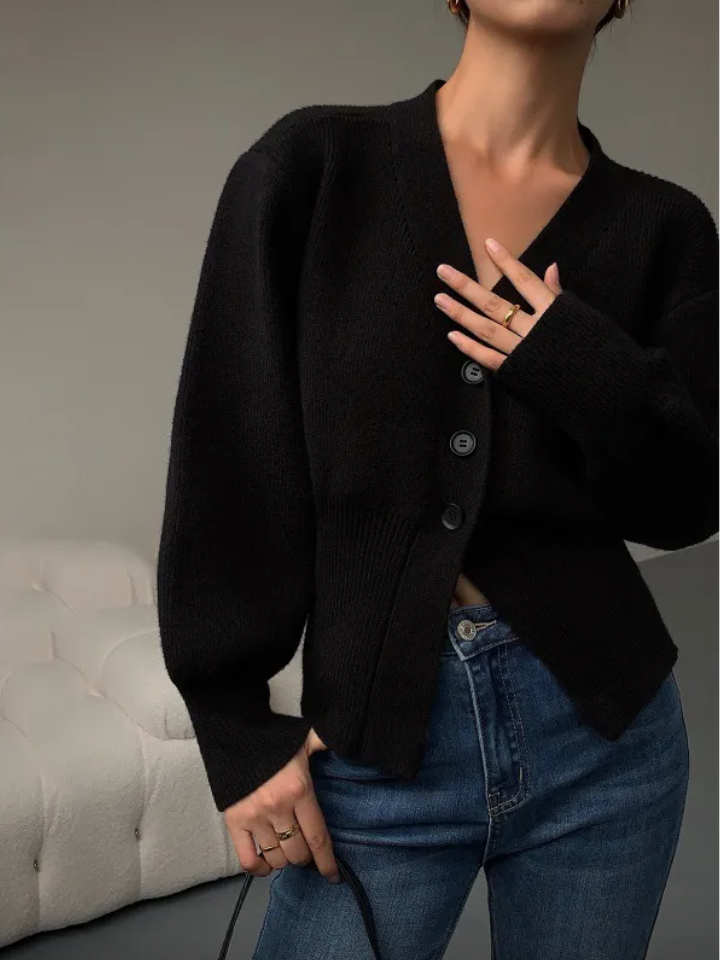 Street-Wave Women Cardigan In Old Money Style With V Neck Soft Knit Tailored Fit For Casual To Semi Formal