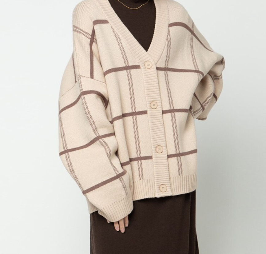 Street-wave Camel Plaid Cardigan Vest For Women Oversized Cozy Vintage Knit Essential