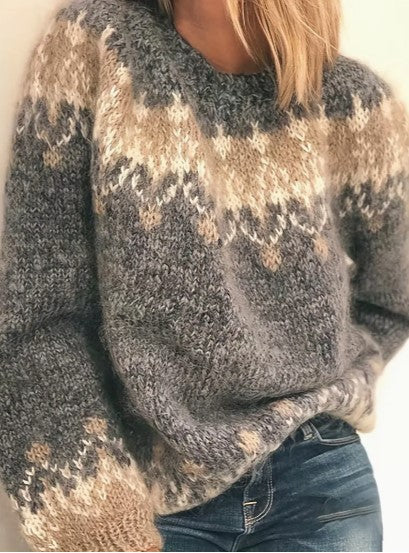 Street-Wave Larra Crew Neck Knit Sweater For Modern Women Elegant Pattern Cozy Comfort