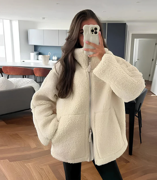 Street-Wave Teddy Coat for Women Warm Plush Fleece With Cozy Silhouette And Natural Insulation
