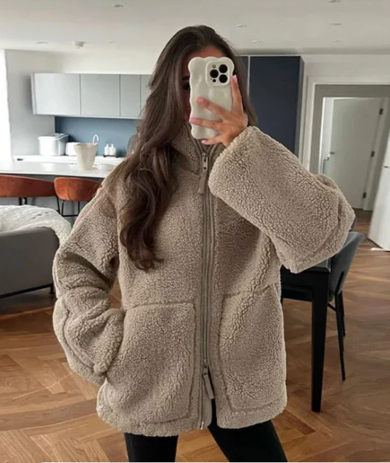 Street-Wave Teddy Coat for Women Warm Plush Fleece With Cozy Silhouette And Natural Insulation