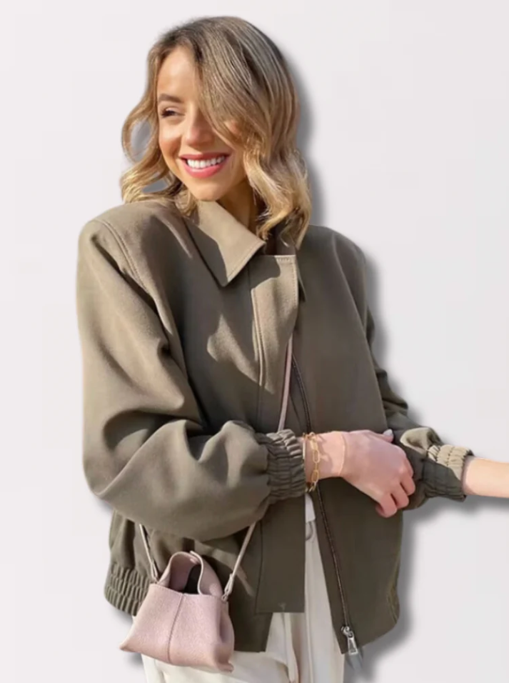 Street-Wave Hooded Quilted Jacket For Women Cozy Warmth Durable Fit Elegant Everyday Style