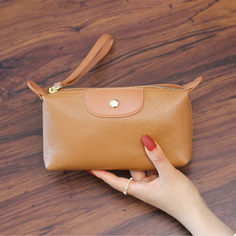 Street-Wave Anne Vegan Leather Wristlet Clutch for Women Zipper Closure Compact