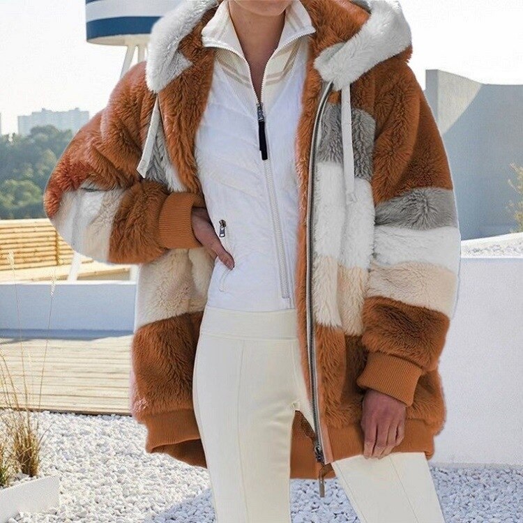 Street-wave Fleece Jacket For Women Cozy Patchwork Coat With Plush Lining And Warmth
