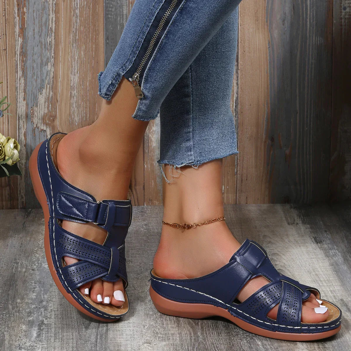 Women's Cushioned Wedge Sandals with Adjustable Straps and Supportive Footbed