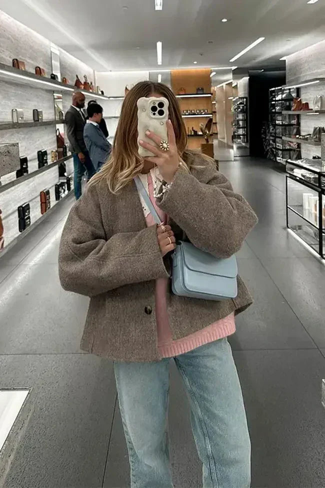 Streetwave Oversized Coat For Women Elegant Comfort Meets City Style Versatile Everyday Outerwear
