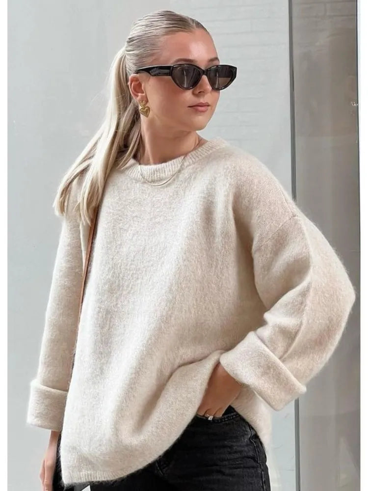 Street-wave Oversized Fluffy Knit Pullover For Women Cozy Warmth Modern Winter Streetwear