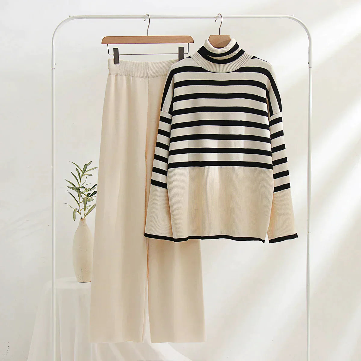 Street-wave Winter Striped Knit Set For Women Cozy Yet Elegant Comfort And Style