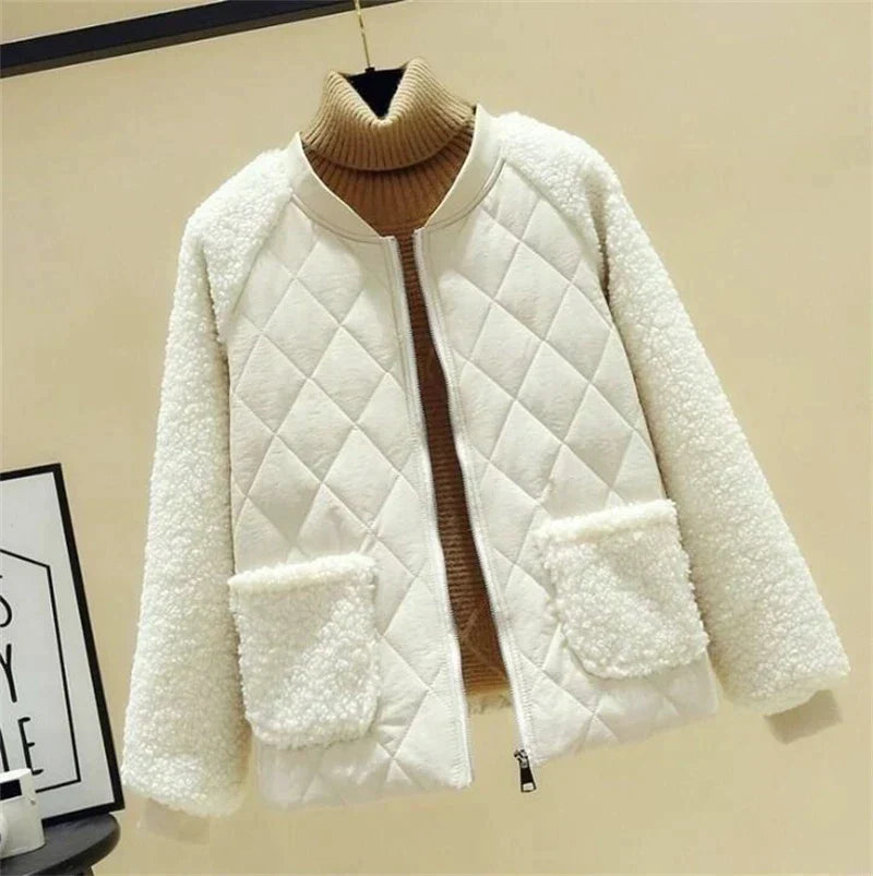Street-Wave Women's Water-Repellent Quilted Winter Coat With Hood And Cozy Sherpa Sleeves