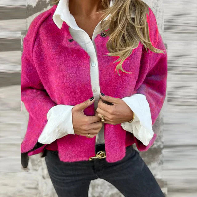 Street-wave Elara Short Buttoned Jacket for Women Chic Modern Cropped Outerwear with Comfortable Fabric