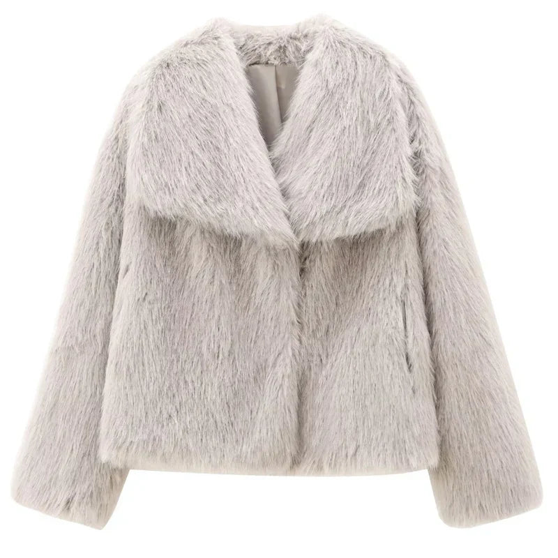 Street-Wave Feelings Faux Fur Jacket Luxurious Warmth Ultra Soft Urban Streetwear Women