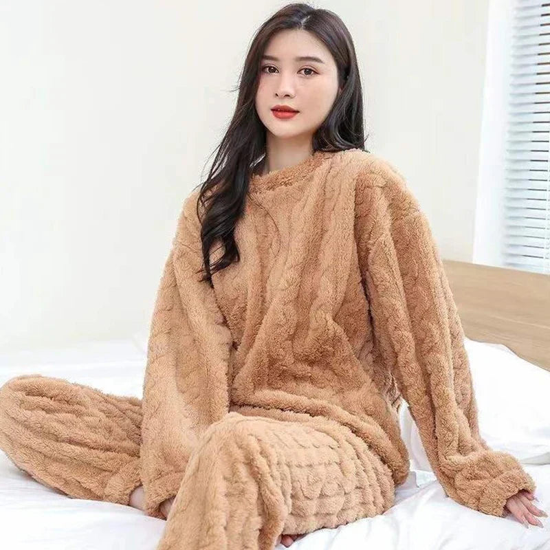 Street-Wave Abigail Women's Cozy Plush Winter Loungewear