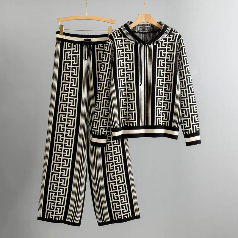 Women's Hoodie and Trousers Set with Relaxed Fit and Soft Fabric