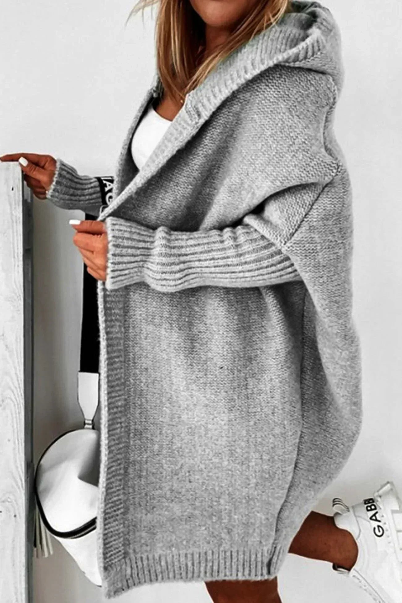 Street-wave Women's Oversized Knit Cardigan With Cozy Warmth For Effortless Style