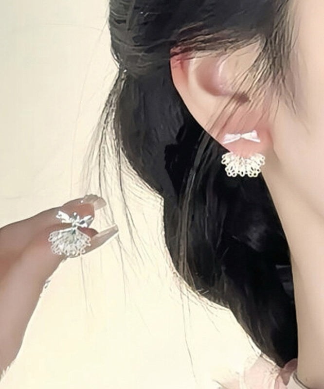 Boucles d'oreilles à tige en argent sterling avec nœud en dentelle et soie - Street-Wave